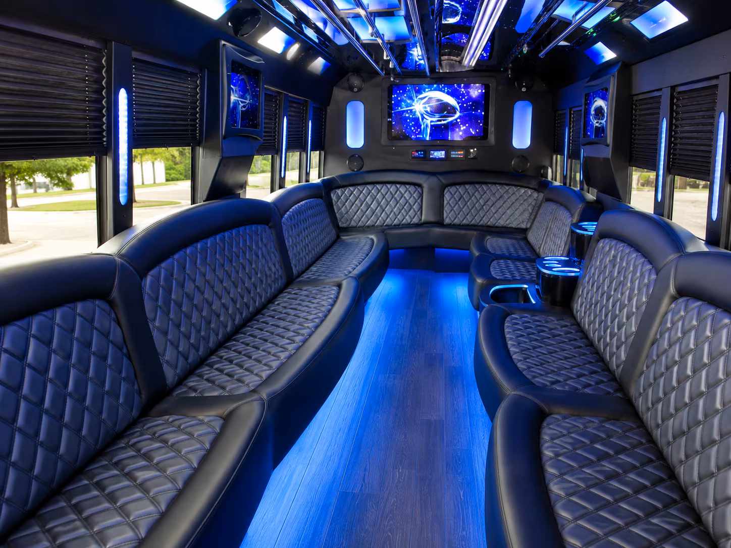 Mesa Winery Tour & Pub Crawl Transportation party bus exterior